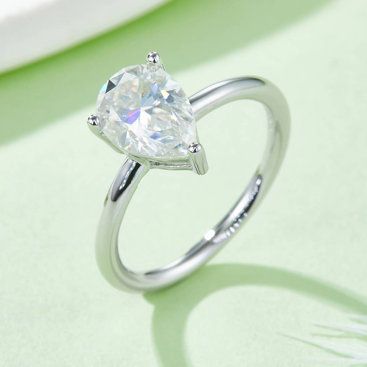 Classic pear shaped S925 silver plated white gold moissanite diamond women's ring 3.0 carats D-class